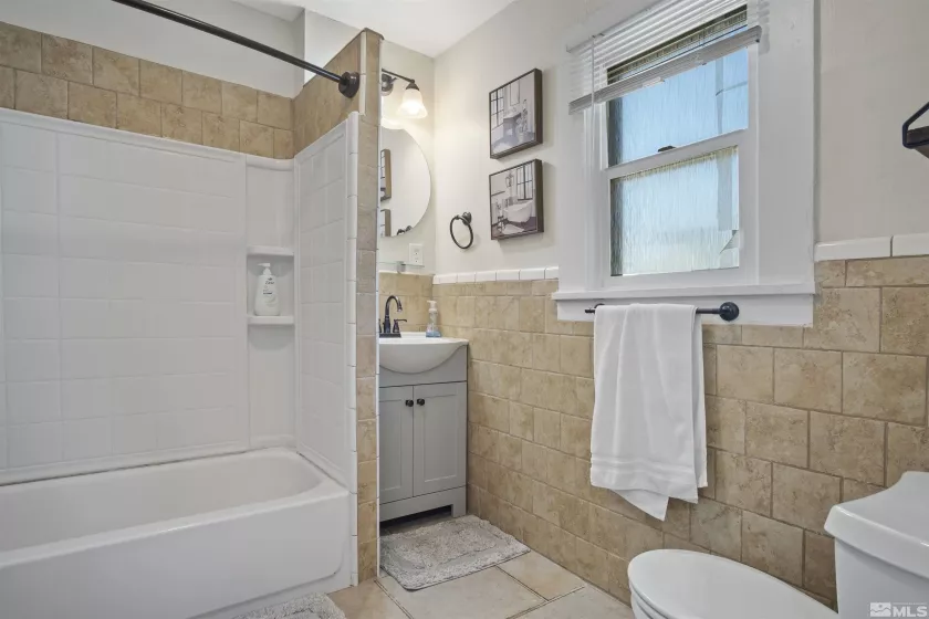 529 11th, Sparks, Nevada 89431, 2 Bedrooms Bedrooms, ,1 BathroomBathrooms,Residential,Residential,11th,250004225