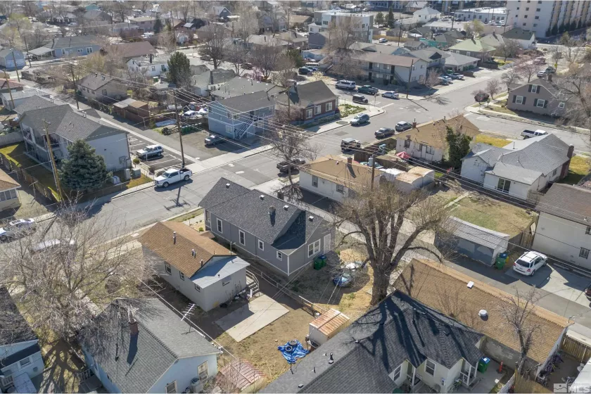 529 11th, Sparks, Nevada 89431, 2 Bedrooms Bedrooms, ,1 BathroomBathrooms,Residential,Residential,11th,250004225