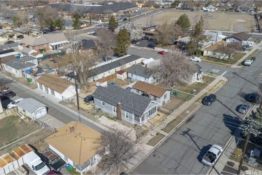 529 11th, Sparks, Nevada 89431, 2 Bedrooms Bedrooms, ,1 BathroomBathrooms,Residential,Residential,11th,250004225