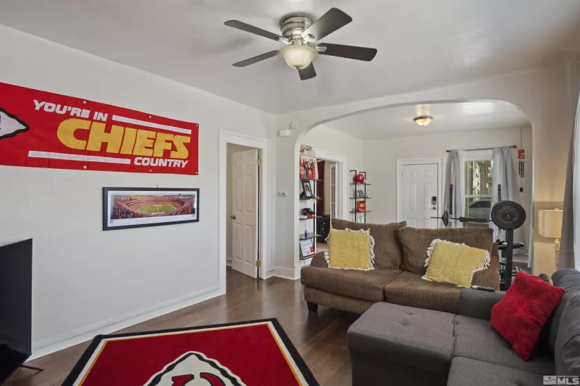 529 11th, Sparks, Nevada 89431, 2 Bedrooms Bedrooms, ,1 BathroomBathrooms,Residential,Residential,11th,250004225