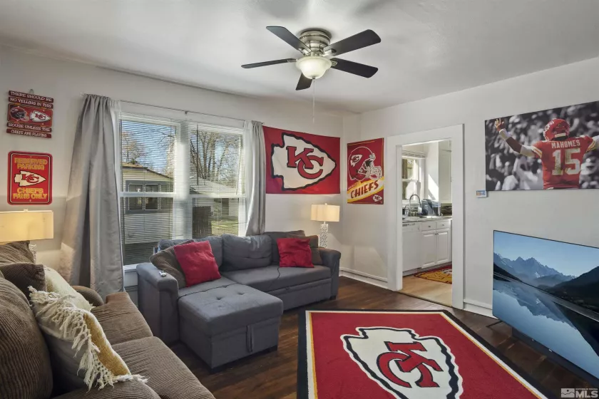 529 11th, Sparks, Nevada 89431, 2 Bedrooms Bedrooms, ,1 BathroomBathrooms,Residential,Residential,11th,250004225