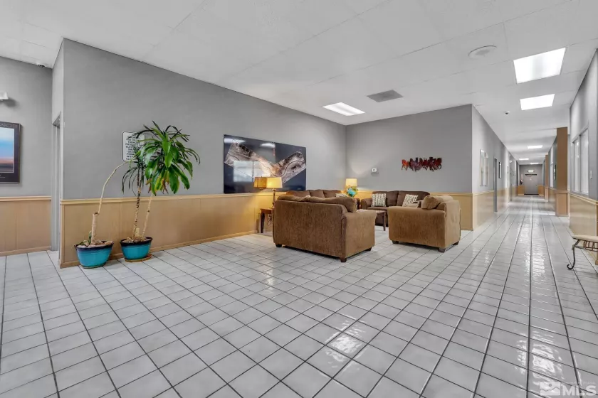 348 Ave De, Sparks, Nevada 89434, 3 Bedrooms Bedrooms, ,2 BathroomsBathrooms,Residential,Residential,Ave De,240011543