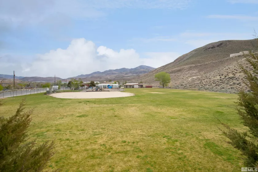 348 Ave De, Sparks, Nevada 89434, 3 Bedrooms Bedrooms, ,2 BathroomsBathrooms,Residential,Residential,Ave De,240011543