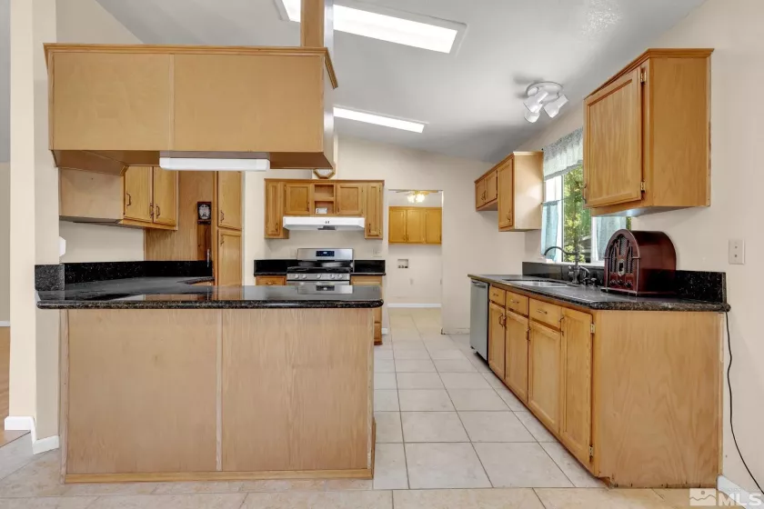 348 Ave De, Sparks, Nevada 89434, 3 Bedrooms Bedrooms, ,2 BathroomsBathrooms,Residential,Residential,Ave De,240011543