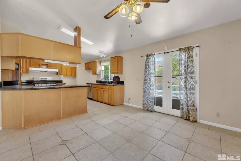 348 Ave De, Sparks, Nevada 89434, 3 Bedrooms Bedrooms, ,2 BathroomsBathrooms,Residential,Residential,Ave De,240011543
