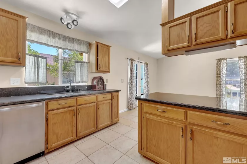 348 Ave De, Sparks, Nevada 89434, 3 Bedrooms Bedrooms, ,2 BathroomsBathrooms,Residential,Residential,Ave De,240011543