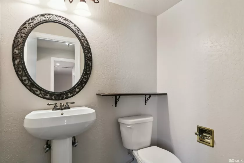 1599 Lucerne, Minden, Nevada 89423, 4 Bedrooms Bedrooms, ,4 BathroomsBathrooms,Residential,Residential,Lucerne,250002179