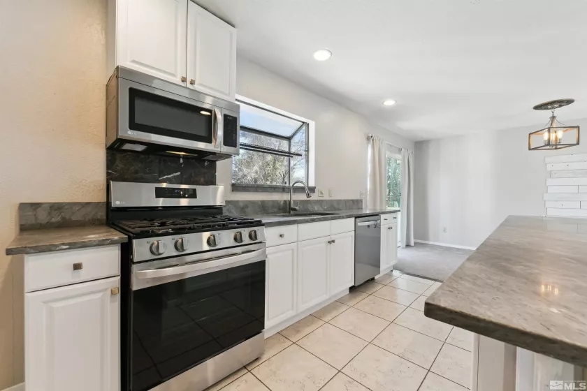 1599 Lucerne, Minden, Nevada 89423, 4 Bedrooms Bedrooms, ,4 BathroomsBathrooms,Residential,Residential,Lucerne,250002179