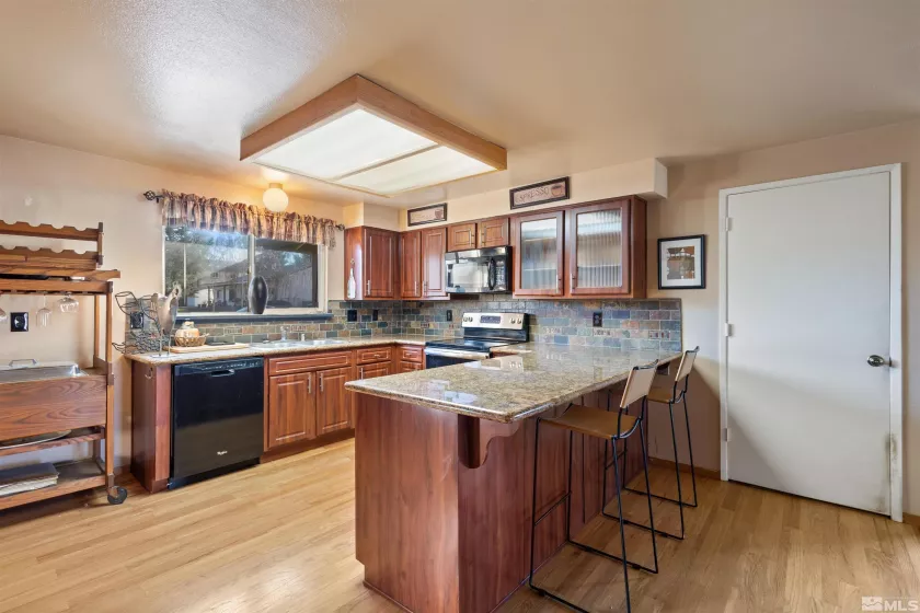 885 Creek View, Reno, Nevada 89511, 3 Bedrooms Bedrooms, ,2 BathroomsBathrooms,Residential,Residential,Creek View,240015048