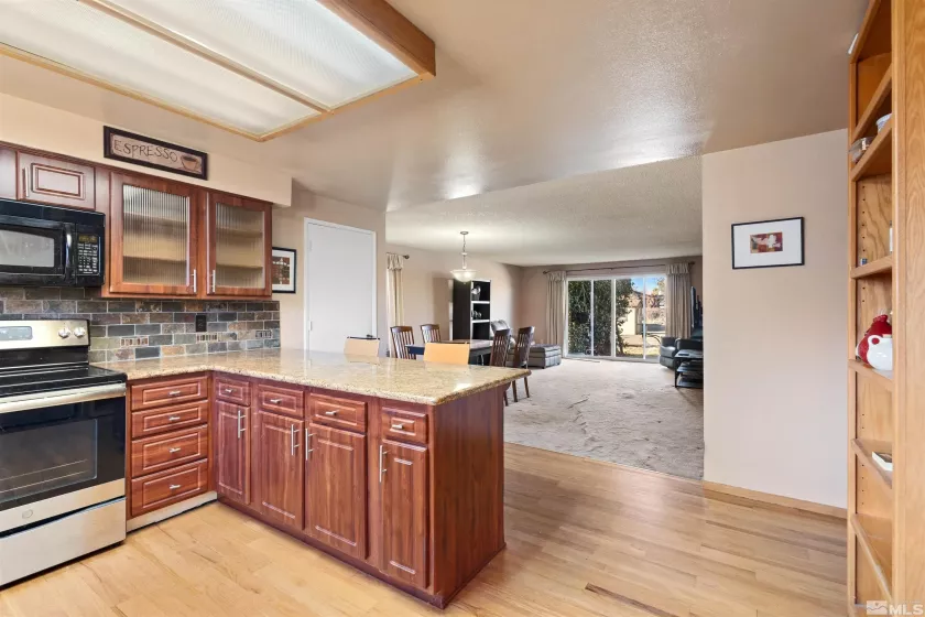 885 Creek View, Reno, Nevada 89511, 3 Bedrooms Bedrooms, ,2 BathroomsBathrooms,Residential,Residential,Creek View,240015048