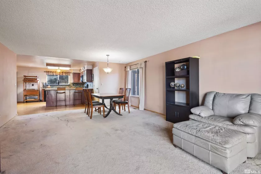 885 Creek View, Reno, Nevada 89511, 3 Bedrooms Bedrooms, ,2 BathroomsBathrooms,Residential,Residential,Creek View,240015048