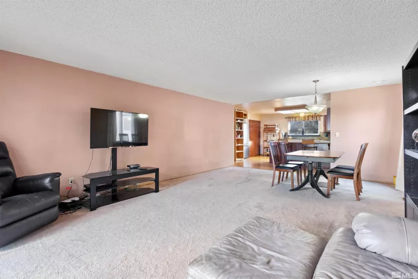 885 Creek View, Reno, Nevada 89511, 3 Bedrooms Bedrooms, ,2 BathroomsBathrooms,Residential,Residential,Creek View,240015048