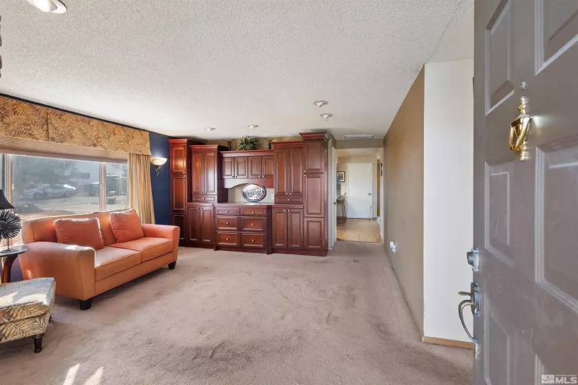 885 Creek View, Reno, Nevada 89511, 3 Bedrooms Bedrooms, ,2 BathroomsBathrooms,Residential,Residential,Creek View,240015048