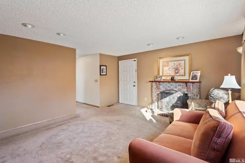 885 Creek View, Reno, Nevada 89511, 3 Bedrooms Bedrooms, ,2 BathroomsBathrooms,Residential,Residential,Creek View,240015048