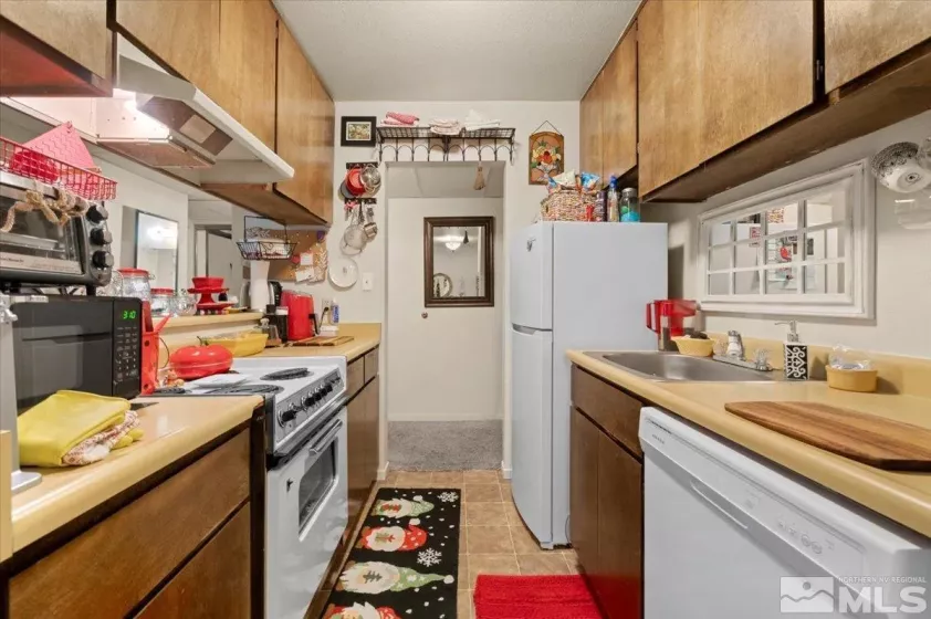 2955 Lakeside, Reno, Nevada 89509, 1 Bedroom Bedrooms, ,1 BathroomBathrooms,Residential,Residential,Lakeside,240014257