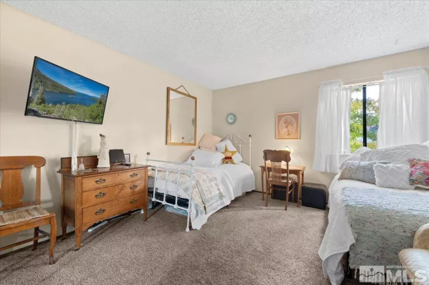 2955 Lakeside, Reno, Nevada 89509, 1 Bedroom Bedrooms, ,1 BathroomBathrooms,Residential,Residential,Lakeside,240014257