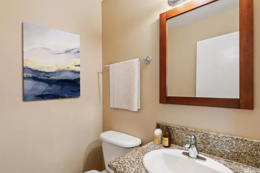 5765 Vista Serena, Sparks, Nevada 89436, 2 Bedrooms Bedrooms, ,3 BathroomsBathrooms,Residential,Residential,Vista Serena,250001761