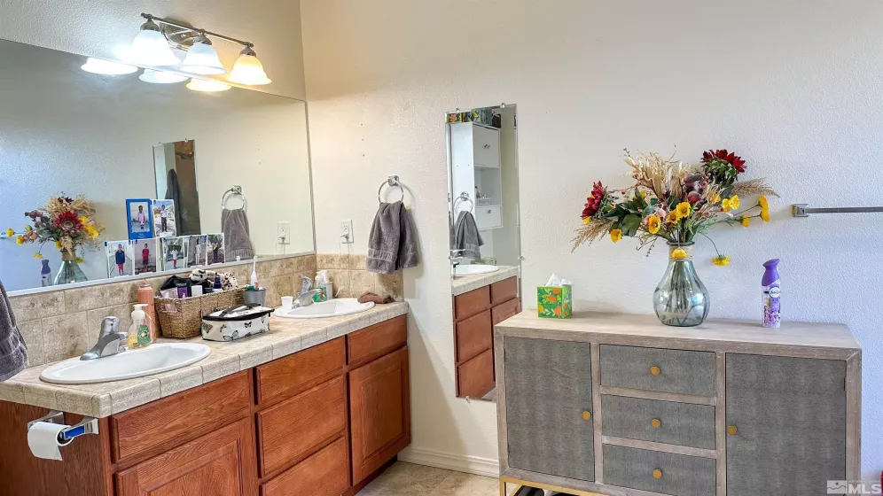 300 Mesa, Winnemucca, Nevada 89445, 3 Bedrooms Bedrooms, ,3 BathroomsBathrooms,Residential,Residential,Mesa,240014163