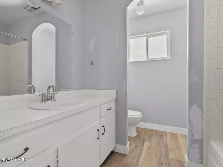 1713 Tionontati, South Lake Tahoe, California 96150, 3 Bedrooms Bedrooms, ,2 BathroomsBathrooms,Residential,Residential,Tionontati,250003088
