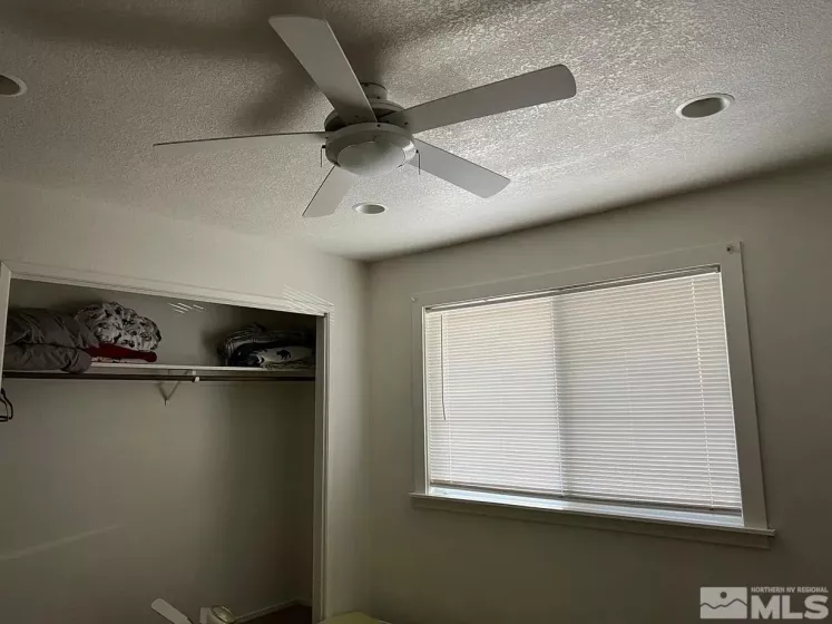 1713 Tionontati, South Lake Tahoe, California 96150, 3 Bedrooms Bedrooms, ,2 BathroomsBathrooms,Residential,Residential,Tionontati,250003088