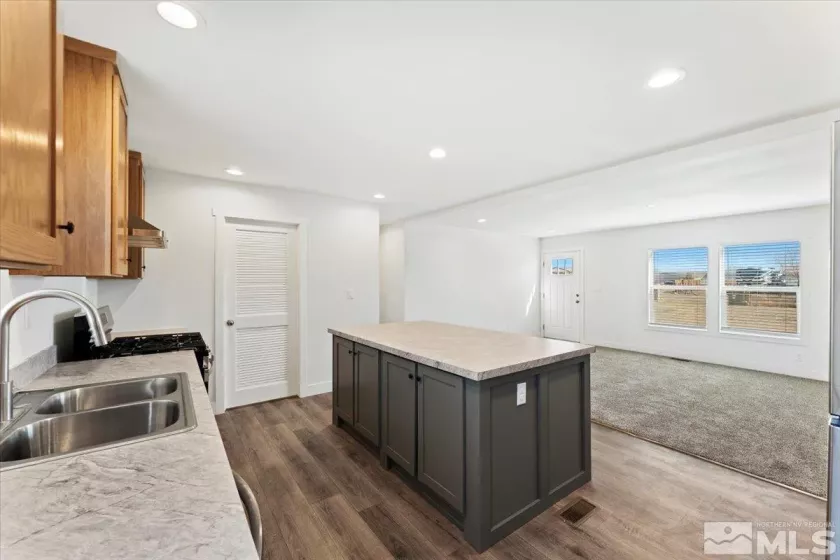 5195 Pawnee, Stagecoach, Nevada 89429, 3 Bedrooms Bedrooms, ,2 BathroomsBathrooms,Residential,Residential,Pawnee,250004139