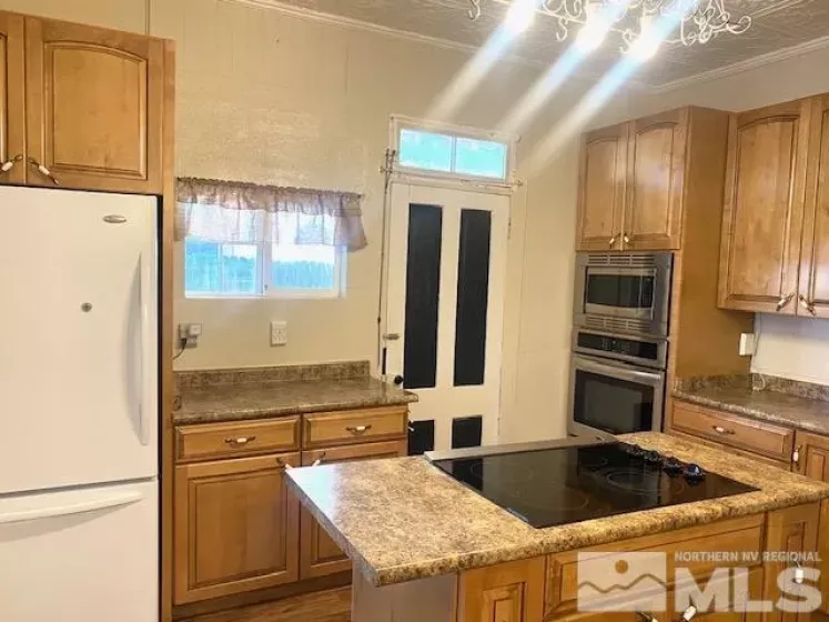 85 Main, Paradise Valley, Nevada 89426, 5 Bedrooms Bedrooms, ,2 BathroomsBathrooms,Residential,Residential,Main,240002021