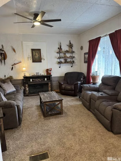 85 Main, Paradise Valley, Nevada 89426, 5 Bedrooms Bedrooms, ,2 BathroomsBathrooms,Residential,Residential,Main,240002021