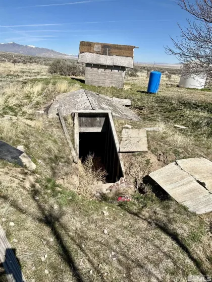 4055 US HWY 95, Winnemucca, Nevada 89445, 4 Bedrooms Bedrooms, ,2 BathroomsBathrooms,Residential,Residential,US HWY 95,250003784