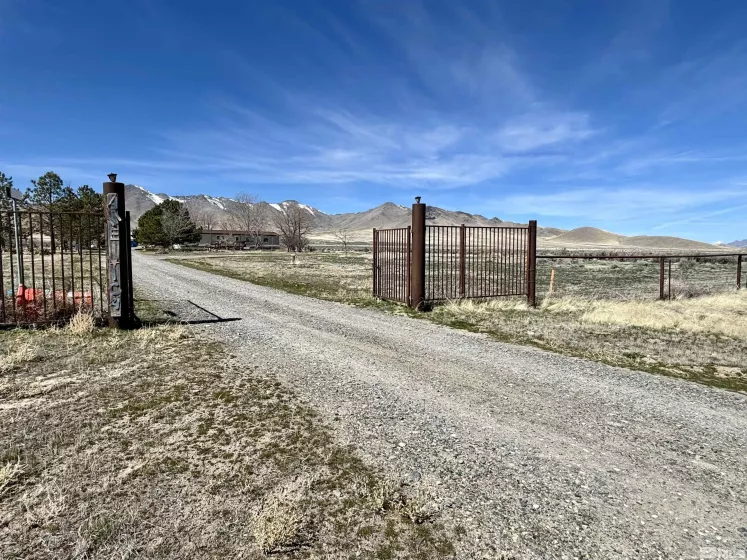 4055 US HWY 95, Winnemucca, Nevada 89445, 4 Bedrooms Bedrooms, ,2 BathroomsBathrooms,Residential,Residential,US HWY 95,250003784