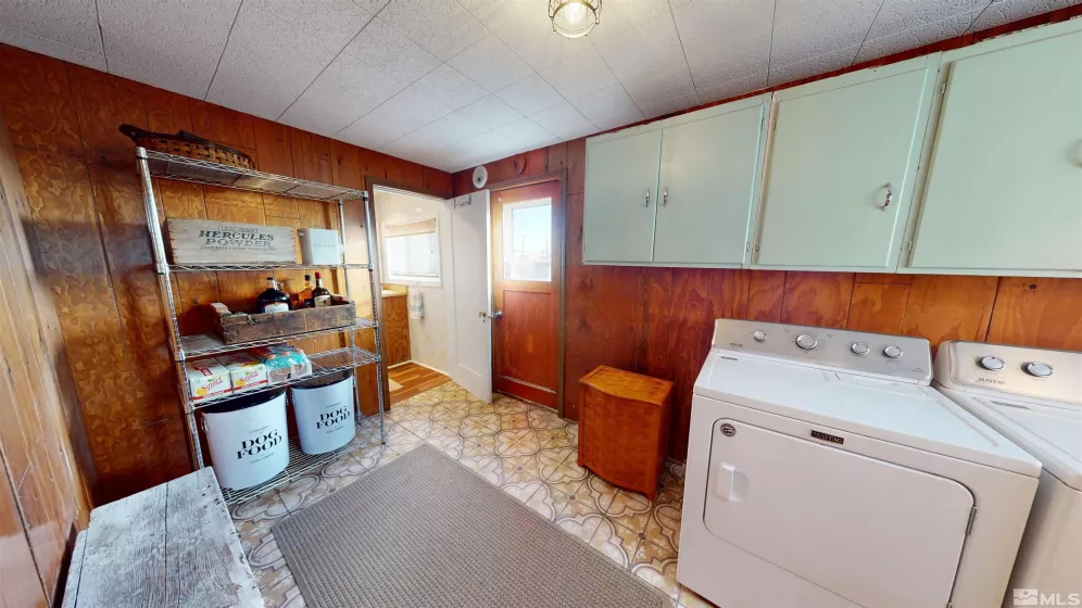 60 Stateline, Mc Dermitt, Nevada 89421, 3 Bedrooms Bedrooms, ,3 BathroomsBathrooms,Residential,Residential,Stateline,230013505