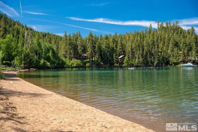 Lake/Pond