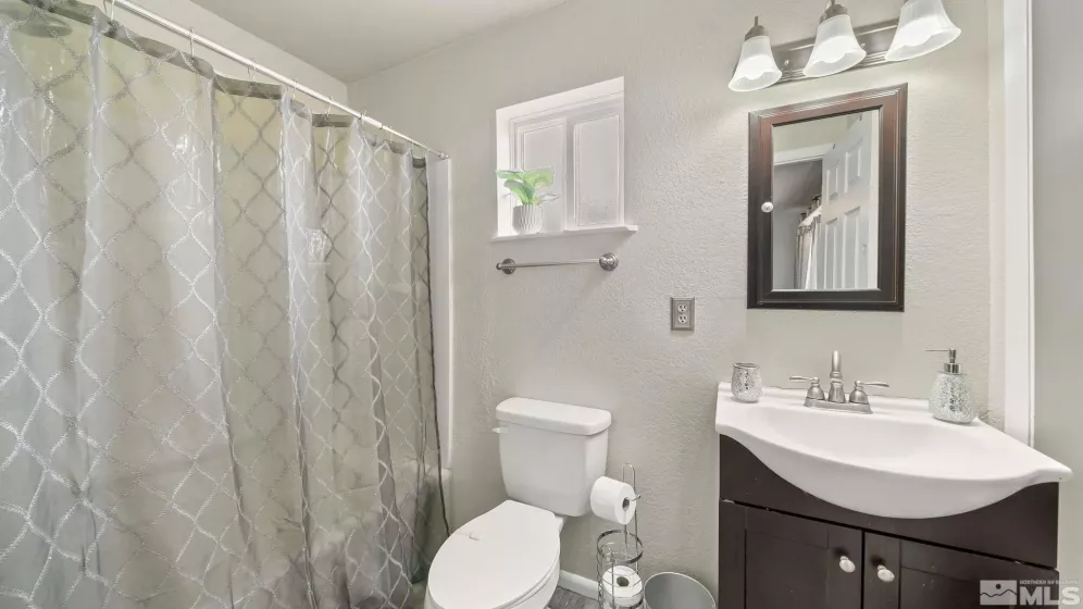 411 Heron, Fallon, Nevada 89406, 3 Bedrooms Bedrooms, ,2 BathroomsBathrooms,Residential,Residential,Heron,250004068