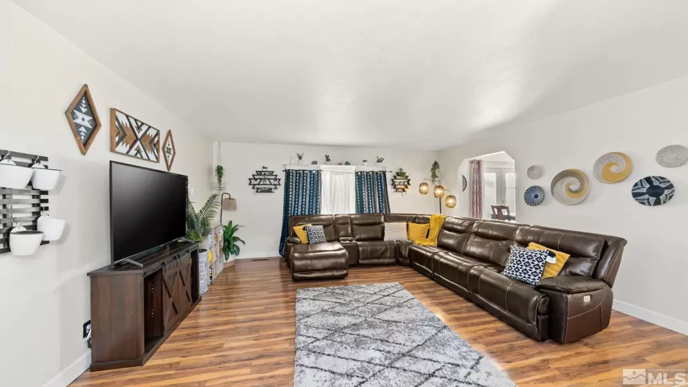 411 Heron, Fallon, Nevada 89406, 3 Bedrooms Bedrooms, ,2 BathroomsBathrooms,Residential,Residential,Heron,250004068