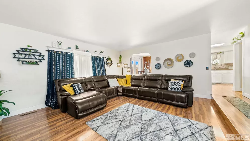411 Heron, Fallon, Nevada 89406, 3 Bedrooms Bedrooms, ,2 BathroomsBathrooms,Residential,Residential,Heron,250004068