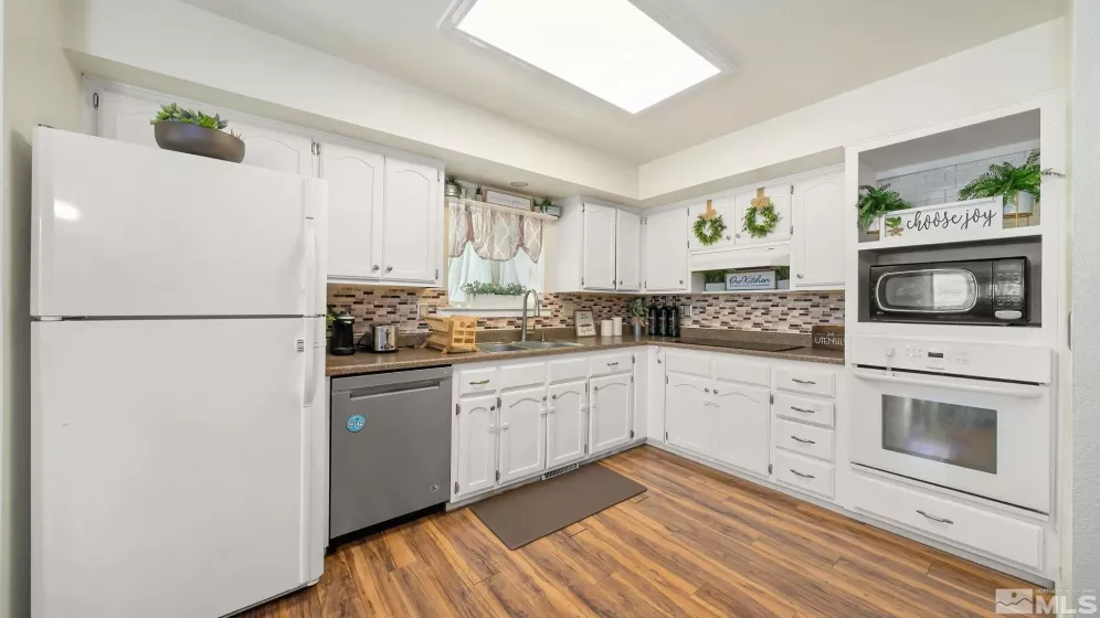411 Heron, Fallon, Nevada 89406, 3 Bedrooms Bedrooms, ,2 BathroomsBathrooms,Residential,Residential,Heron,250004068