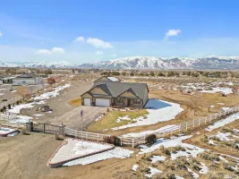 310 Eagle, Smith, Nevada 89430, 4 Bedrooms Bedrooms, ,3 BathroomsBathrooms,Residential,Residential,Eagle,240002305