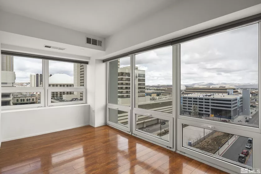 255 Sierra, Reno, Nevada 89501, 1 Bedroom Bedrooms, ,1 BathroomBathrooms,Residential,Residential,Sierra,250004254