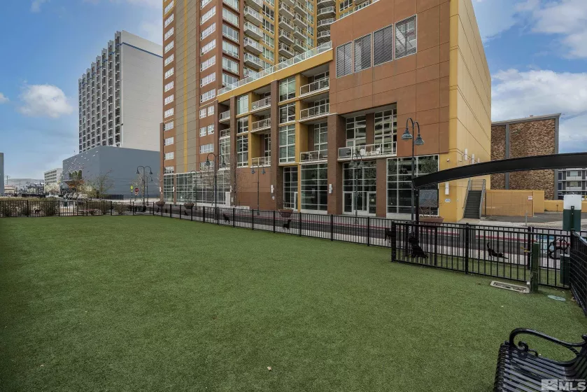 255 Sierra, Reno, Nevada 89501, 1 Bedroom Bedrooms, ,1 BathroomBathrooms,Residential,Residential,Sierra,250004254