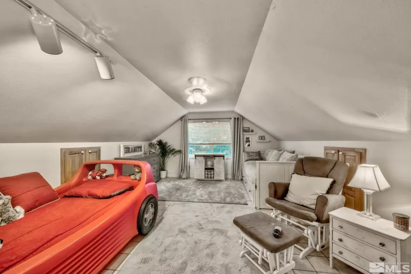 1980 Emigrant, Woodfords, California 96120, 2 Bedrooms Bedrooms, ,4 BathroomsBathrooms,Farm & Ranch,Residential,Emigrant,250000401