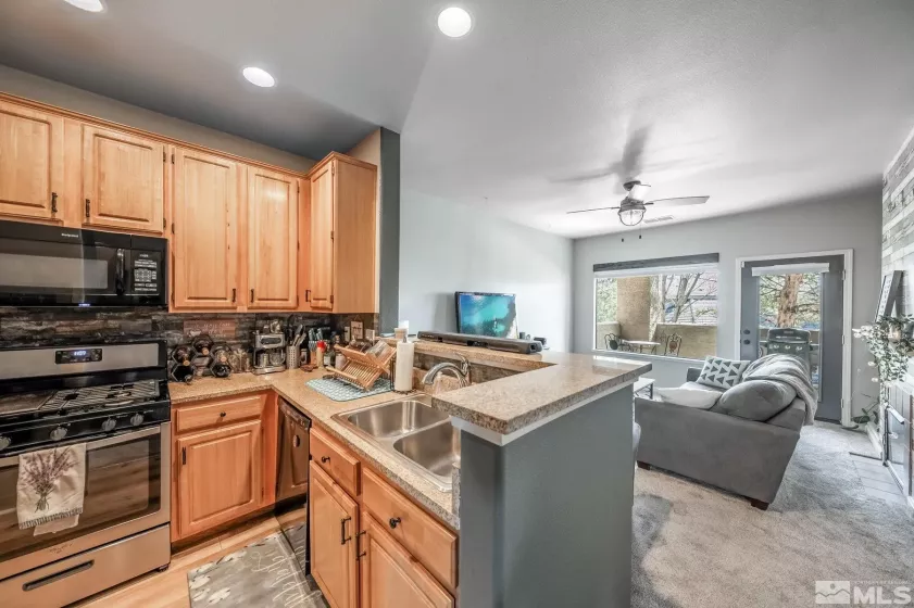 900 Meadows, Reno, Nevada 89521, 2 Bedrooms Bedrooms, ,2 BathroomsBathrooms,Residential,Residential,Meadows,250002595