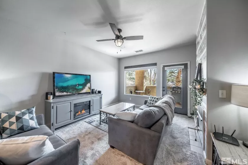 900 Meadows, Reno, Nevada 89521, 2 Bedrooms Bedrooms, ,2 BathroomsBathrooms,Residential,Residential,Meadows,250002595