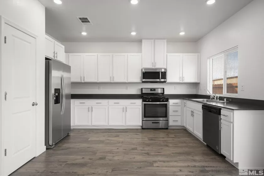 432 Summer Triangle, Reno, Nevada 89506, 3 Bedrooms Bedrooms, ,3 BathroomsBathrooms,Residential,Residential,Summer Triangle,250004032