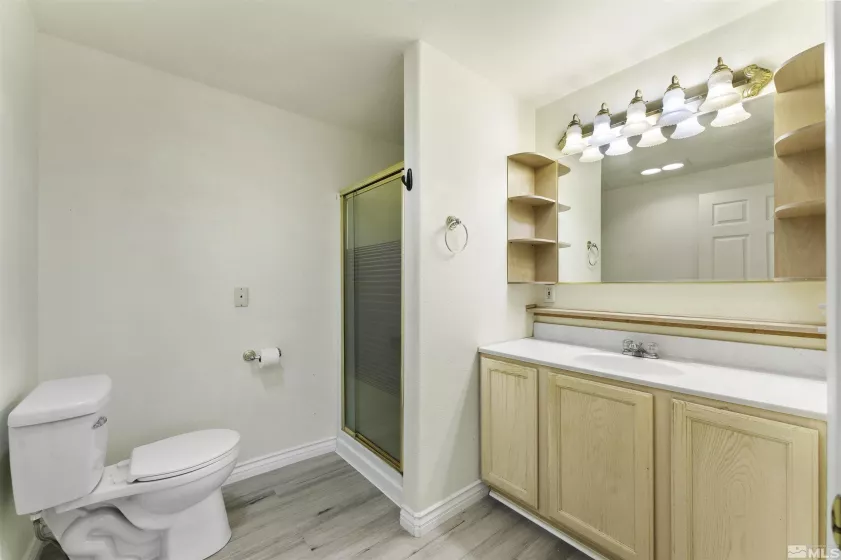 15075 Gooding, Reno, Nevada 89508, 4 Bedrooms Bedrooms, ,3 BathroomsBathrooms,Residential,Residential,Gooding,240009662