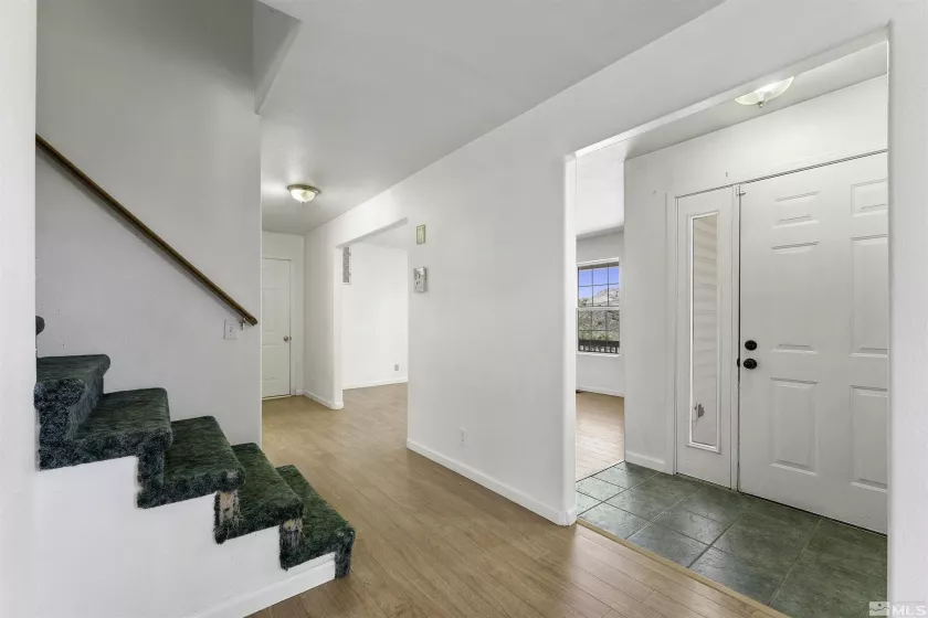 15075 Gooding, Reno, Nevada 89508, 4 Bedrooms Bedrooms, ,3 BathroomsBathrooms,Residential,Residential,Gooding,240009662