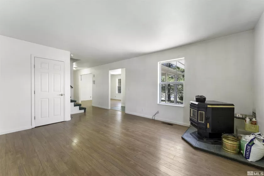 15075 Gooding, Reno, Nevada 89508, 4 Bedrooms Bedrooms, ,3 BathroomsBathrooms,Residential,Residential,Gooding,240009662