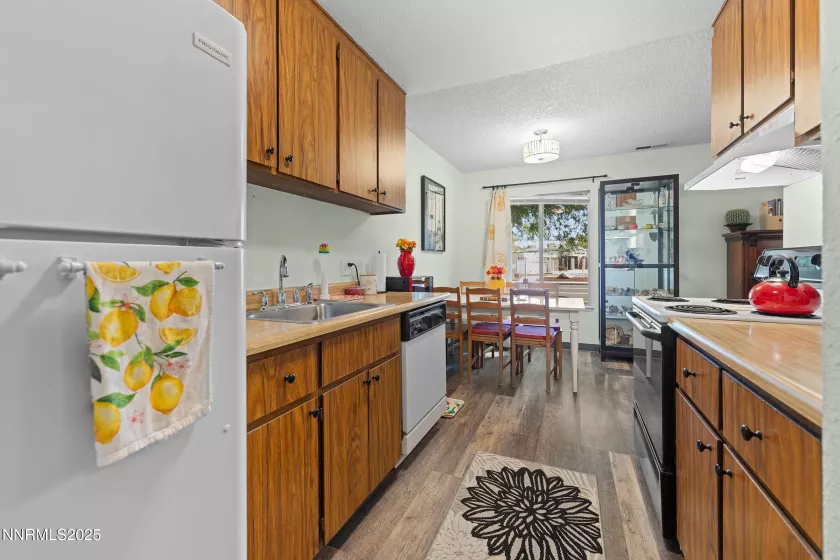 400 Saliman, Carson City, Nevada 89701, 2 Bedrooms Bedrooms, ,1 BathroomBathrooms,Residential,Residential,Saliman,250004007