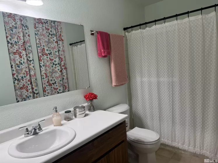 400 Saliman, Carson City, Nevada 89701, 2 Bedrooms Bedrooms, ,1 BathroomBathrooms,Residential,Residential,Saliman,250004007