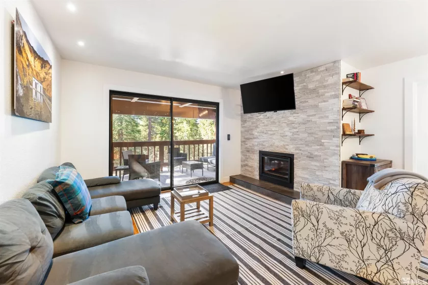 929 Southwood, Incline Village, Nevada 89451, 4 Bedrooms Bedrooms, ,4 BathroomsBathrooms,Residential,Residential,Southwood,250003993