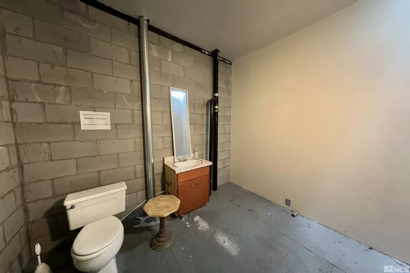 820 Gentry, Reno, Nevada 89502, ,Commercial Lease,Manufactured,Gentry,250003973