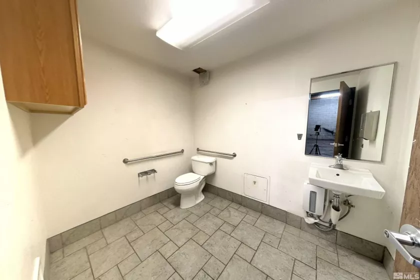 820 Gentry, Reno, Nevada 89502, ,Commercial Lease,Manufactured,Gentry,250003973